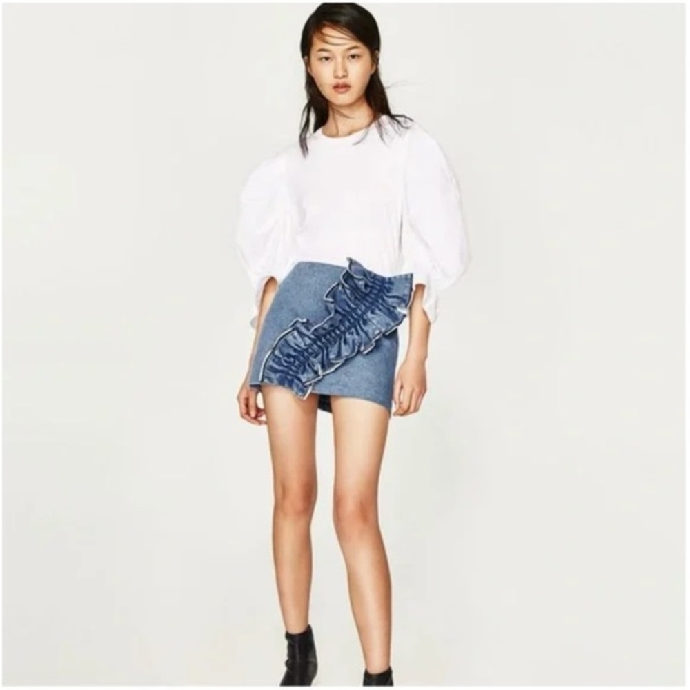 ZARA NWT TRAFALUC RUFFLE JEAN SKIRT XS